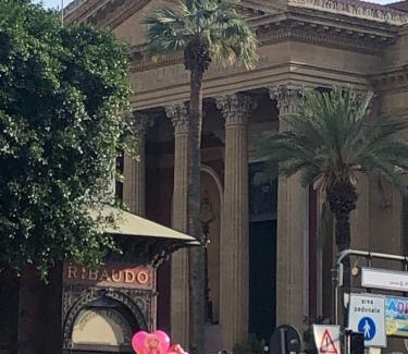 Ruggero Settimo Apartment | Al Palazzo Del Principe al Massimo