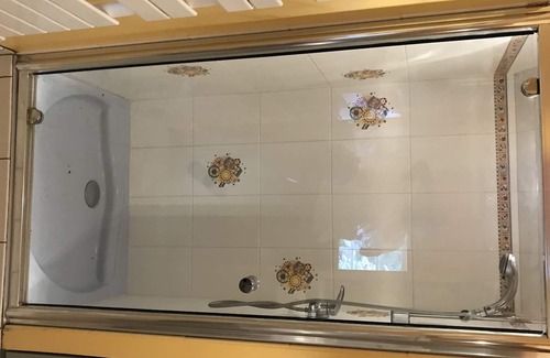 Saint-Loup-Hors Bed & Breakfast | Alain welcomes you to the Gîte de la paix