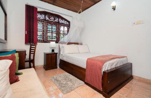 Sri Jayawardenepura Kotte Apartment | Alakeshwara home-stay in kotte