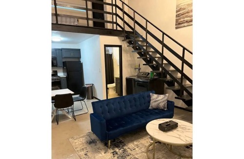Alamo Apartment | Alamo Loft with Awesome Outdoor Space!