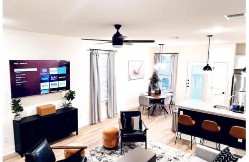 San Antonio House | Alamo Ranch Retreat -Sea World, Lackland AFB, UTSA