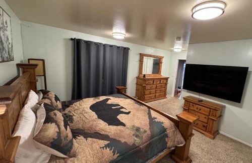 Fairbanks House | Alaska Family Fun - 4 Bedroom