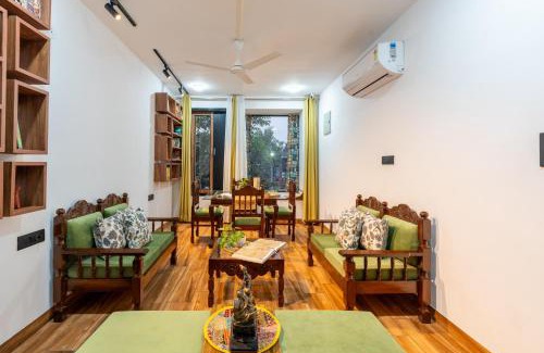 Malviya Nagar Villa | Alaya Stays Ramalaya 8 BHK Villa with Garden