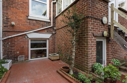 Portsmouth Apartment | Albany Garden Apartment
