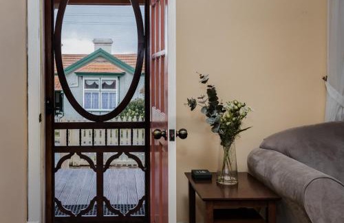 Albany House | Albany Historic Cottage by the BnB Collection