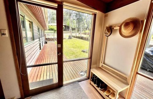 Sawmill Settlement House | Albaski Lodge