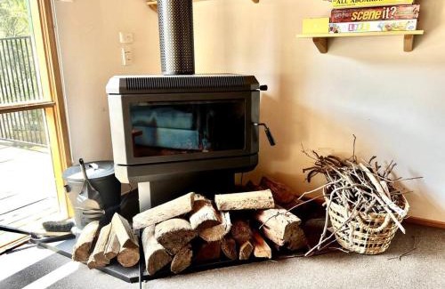 Sawmill Settlement House | Albaski Lodge