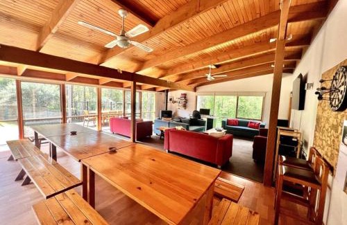 Sawmill Settlement House | Albaski Lodge
