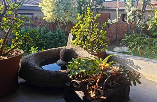 Jeffreys Bay House | Albatross log home - 5 min to pristine surfing beaches