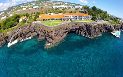 Santa Cruz Hotel | Albatroz Beach & Yacht Club