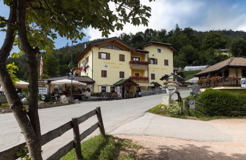 Vetriolo Terme Hotel | Albergo Aurora