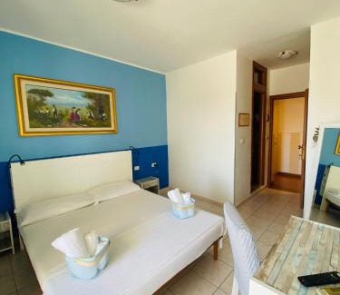 Lesina Marina Hotel | Albergo California