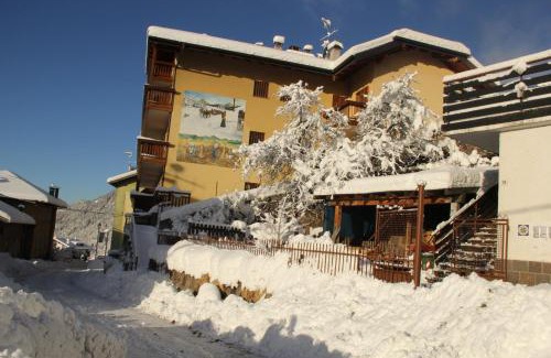 Capriana Hotel | Albergo Dolomiti