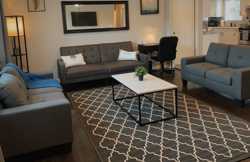 Aurora House | Albor Homes #1, Recently-Renovated!