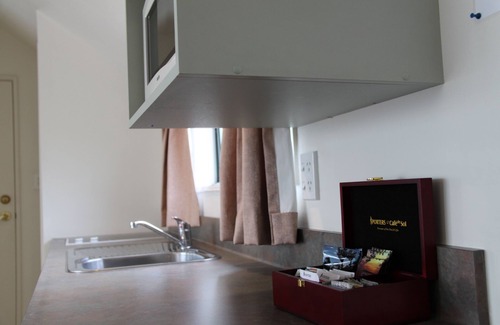 Sherborne Street Hotel | Alcala Motor Lodge