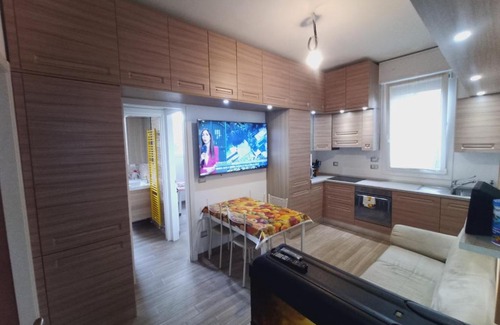 San Faustino-Madonnina-Quattroville Apartment | Alcova Nicolò Biondo