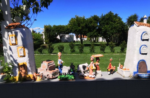 Setubal House | Aldeia De Luz - Charming 3 Bedroom House with Pool, BBQ, Garden & Games Room