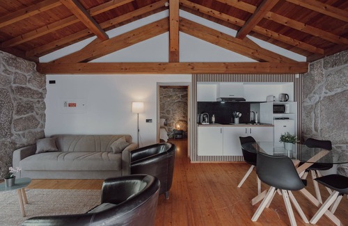 Fafe Bed & Breakfast | Aldeia do Pontido - Casa do Forninho