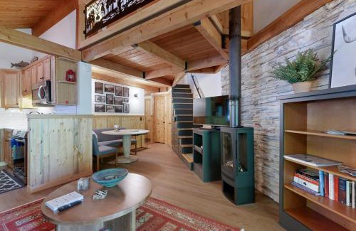 Whitefish Apartment | Alder Escape