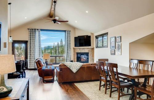 Keystone House | Alders 4 Bedroom Townhome In East Keystone