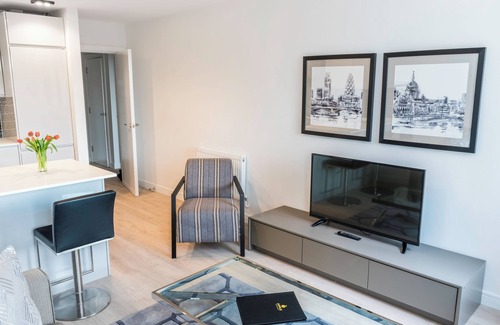 Stepney Green Apartment | Aldgate by Excel Apartments