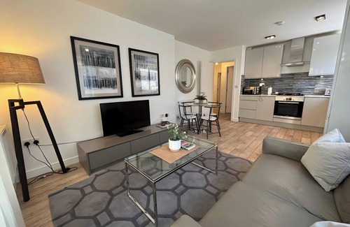 Stepney Green Apartment | Aldgate by Excel Apartments
