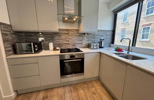 Stepney Green Apartment | Aldgate by Excel Apartments