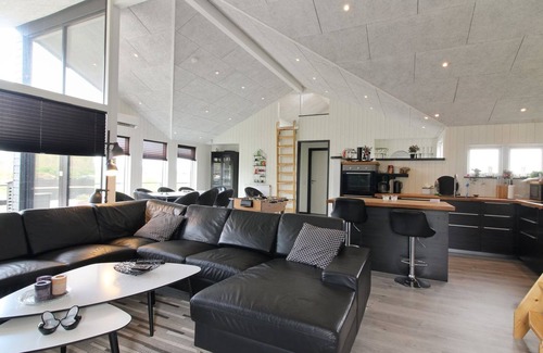 Grønhøj House | "Aldina" - 1.5km from the sea by Interhome