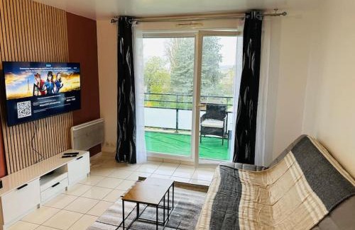Fresnes Apartment | ALEJÒ-HOME, Séjour apaisant!