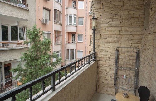 Burgas Center House | Aleks Holiday- Top center, Sea garden,Free parking space