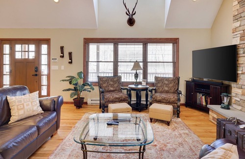 Hamlin House | Alex & Marie’s Manor