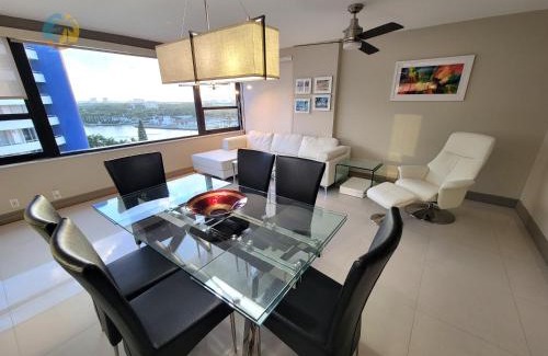 Mid Beach Apartment | Alexander14192