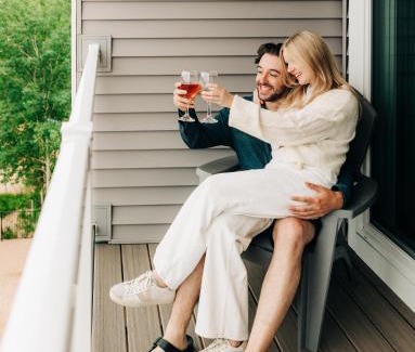 Traverse City Hotel | Alexandra Inn