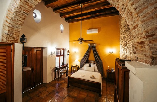 Centro Hotel | Alfiz Hotel Boutique