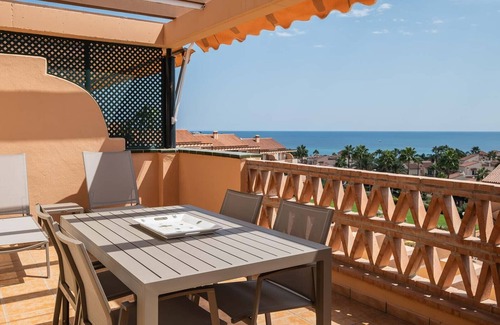 El Faro Apartment | Alfresco Stays Landscape Emotions