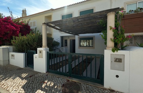 Pera Ski Chalet | Algarve, 4 Bedrooms Independent House, Pêra