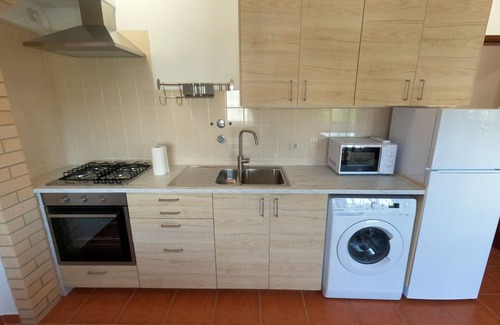Sao Bras de Alportel Apartment | Algarve, renovated T1 apartment w/balcony, S. Brás de Alportel