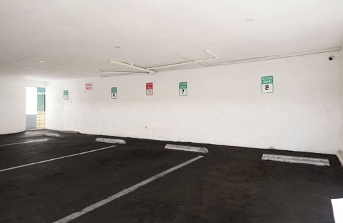 Santa Ana Apartment | Alice in Wonderland ☞ Self Check-In ☞ W/D ☞Free Parking☞2 Story ☞ Near Disney ☞