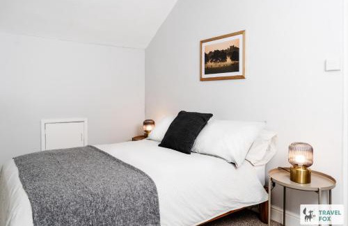 Sneinton House | Alice's Central Stay: Parking + Close to the Motor Point Arena