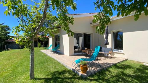 Naujac-Sur-Mer House | Alice’s house, Maison & Grange à 10km de l’Océan