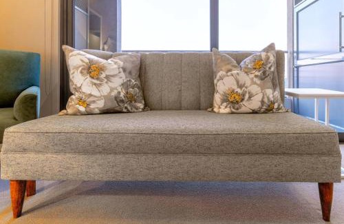 Menlyn Apartment | Alimama Spaces: Koketso's Menlyn Maine