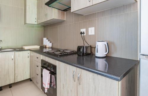 Greater Johannesburg Metropolitan Area Apartment | Alimama Spaces: Manson's Bedford Haven