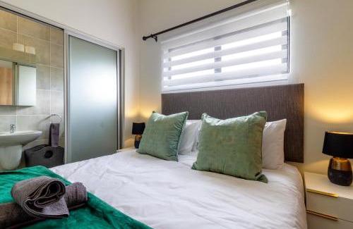 Greater Johannesburg Metropolitan Area Apartment | #AlimamaSpaces Pano's Greenspace