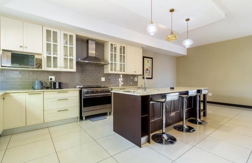 Centurion House | #AlimamaSpaces:The Chiwa's Mansion