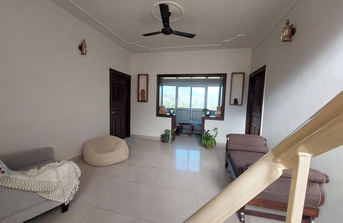 Naukuchiyatal Hotel | Alinda House Naukuchiatal By The Gaur