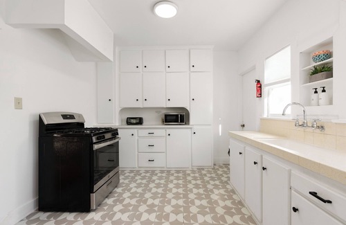 Venice Hotel | Aliza Hotel