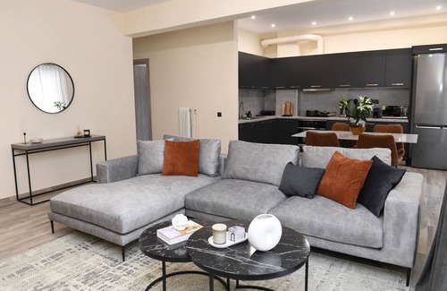 Ampelokipoi Apartment | Alkmini Apartment!