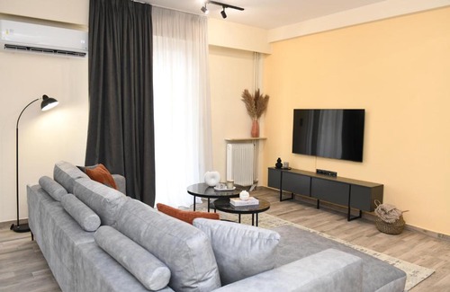 Ampelokipoi Apartment | Alkmini Apartment