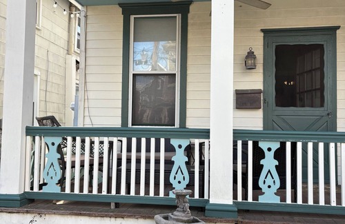 Ocean Grove Apartment | All About the Beach
