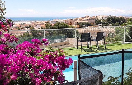 Saint-Pierre-la-Mer Villa | * All comforts, private swimming pool, full sea view *
